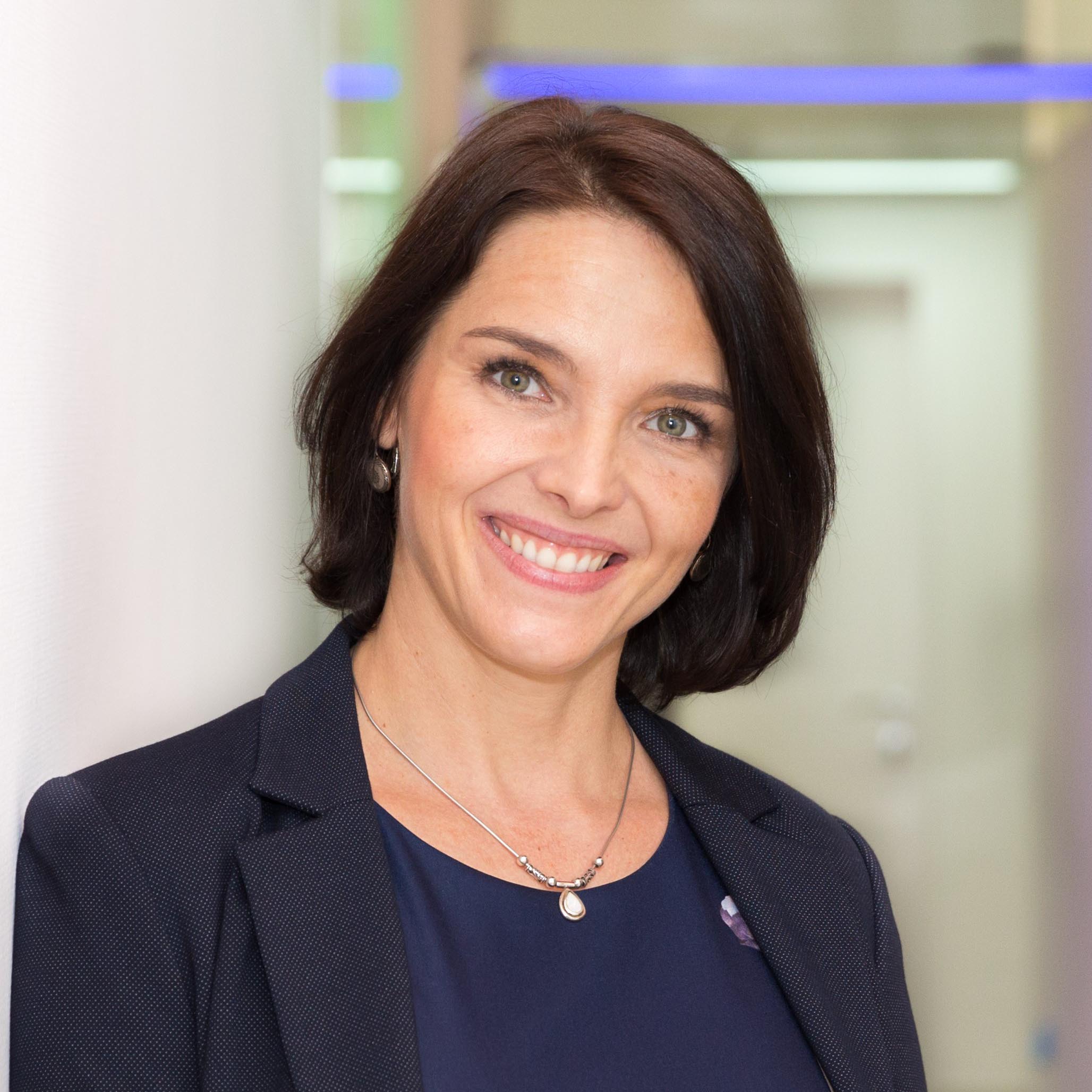 Dr. Jurácsik Tímea